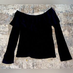 Heart & Hips Black Off-Shoulder Top size large
